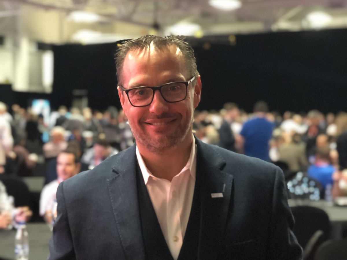 André Auger lors d'un congrès corporatif